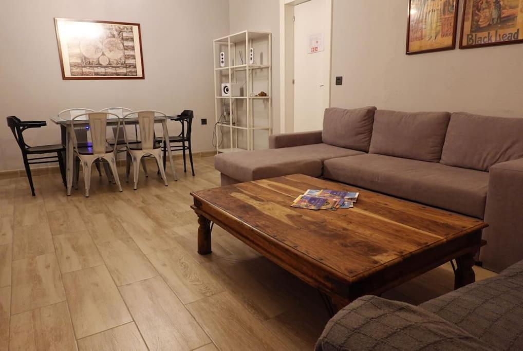 Ferienwohnung En El Corazon De La Ciudad Badajoz Exterior foto