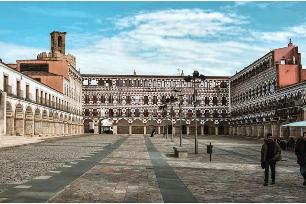 Ferienwohnung En El Corazon De La Ciudad Badajoz Exterior foto